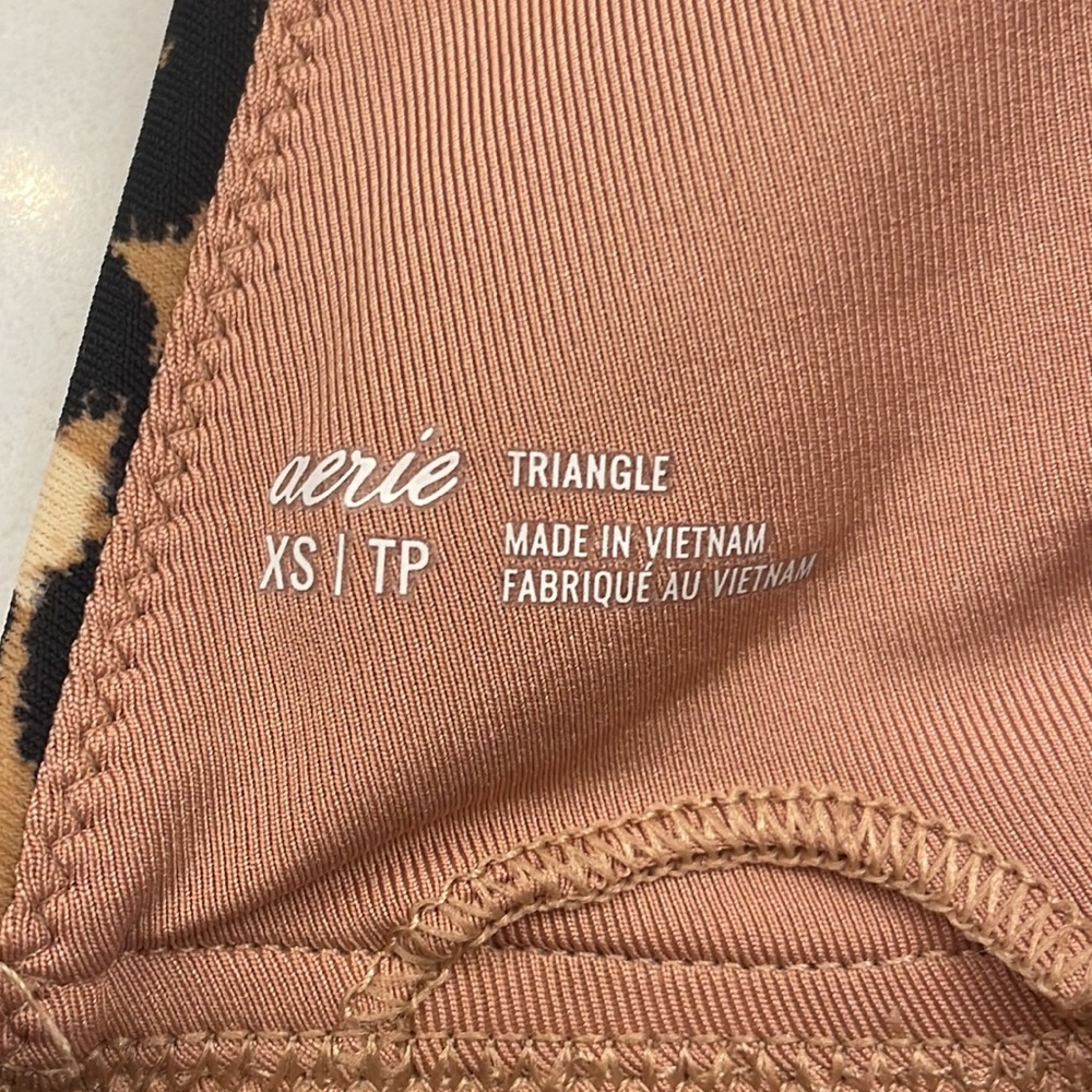 Aerie triangle cheetah print bikini top size XS - Picture 3 of 3